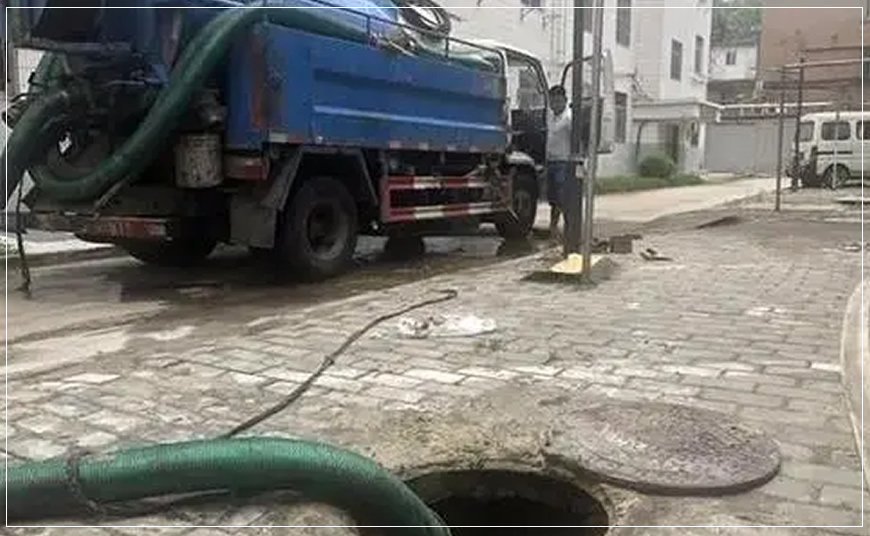 雨花台区化粪池抽粪吸粪案例